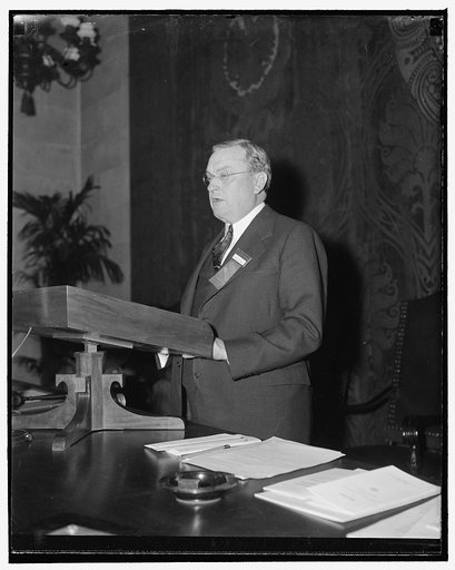 U.S. Chamber of Commerce annual meet. Washington, D.C., May 1. Lee J. Dougherty, Vice President of the Occidental Life Insurance Co., Davenport, Iowa, as he spoke at the 27th annual meeting of the U.S. Chamber of Commerce