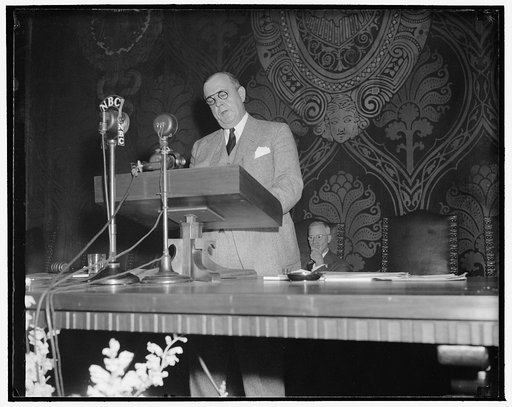 Tells U.S. Chamber of Commerce lack of confidence to blame for business slowdown. Washington, D.C., May 2. Drafted to speak when illness prevented Secretary of Commerce Hopkins, S. Clay Williams, Chairman of the Board, R.J. Reynolds Tobacco Co., today told the 27th annual meeting of the United State