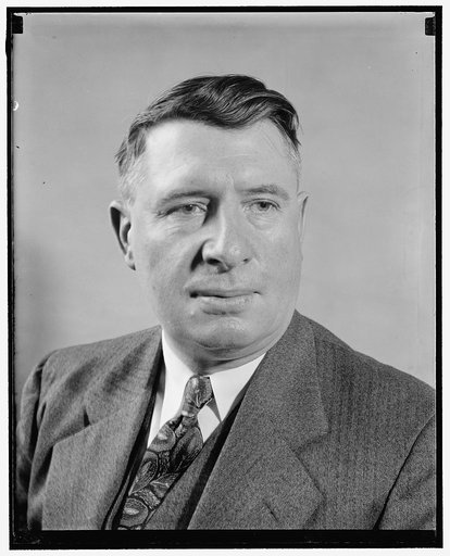 One of the first transatlantic flyers. Washington, D.C., May 29. Walter Hinton, one of the pilots on the U.S. Navy's first [à] flight across the Atlantic in 1919, as he appears today. In 1922 he was the first to fly a plan to South Carolina