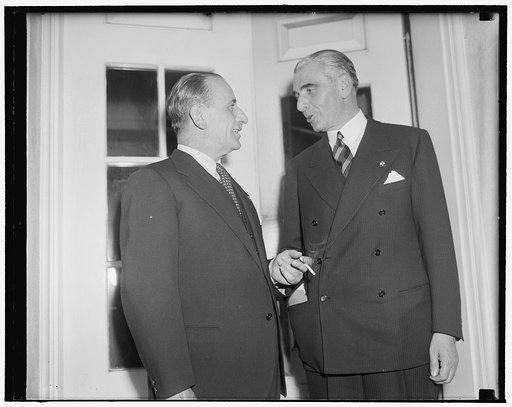 Men at White House, Washington, D.C.