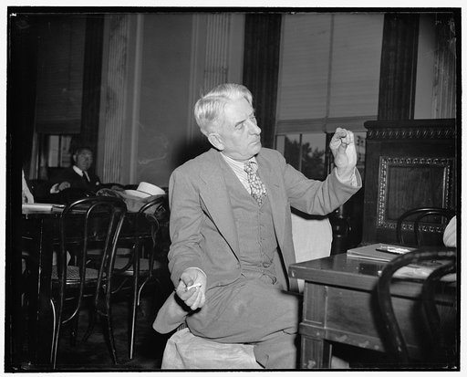 Independent union member tells of NLRB's refusal to certify gas workers' organization. Washington, D.C., July 5. Joseph C. Nash, member of the Independent Gas Workers' Union, organized at the Brooklyn Union Gas Co. in New York, described today to the Senate Education and Labor Committee the attempts