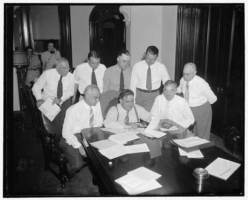 Mayors discuss WPA strike situation in special session. Washington, D.C., July 14. At an extraordinary session called this morning by their president, Mayor Fiorello La Guardia, the Executive Committee of the U.S. Conference of Mayors surveyed the entire strike of WPA employees throughout the countr