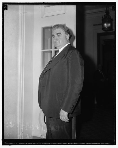 John L. Lewis at the White House. Washington, D.C., July 20. John L. Lewis conferred with President Roosevelt today for hald an hour on 'a number of subjects.' He replied 'no' to a specific question as to whether he had talked about the prospect of renewing the disrupted peace talks between the C.I.