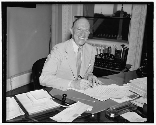 New Governor General of Philippines. Washington, D.C., July 27. Francis B. Sayre, Assistant Secretary of State, who was yesterday appointed by President Roosevelt to succeed Paul V. McNutt as Governor General of the Philippines. This is a new photograph, 7/27/39
