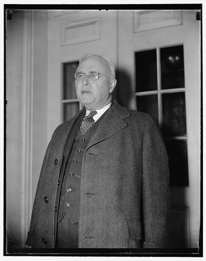 White House visitor. Washington, D.C., Nov. 1. Frank Duffy, Democratic National committeeman from Vermont, leaving the White House today after a call on the President. Duffy told reporters he hoped Vermont would go democratic next year