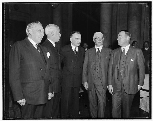 Monopoly Committee begins study of steel industry. Washington, D.C., Nov. 1. Leaders of the nation's steel business were on hand at the Capitol today as the National Monopoly Committee began a study of the $4,000,000,000 industry. Here we see, left to right: Senator William H. King, a member of the 