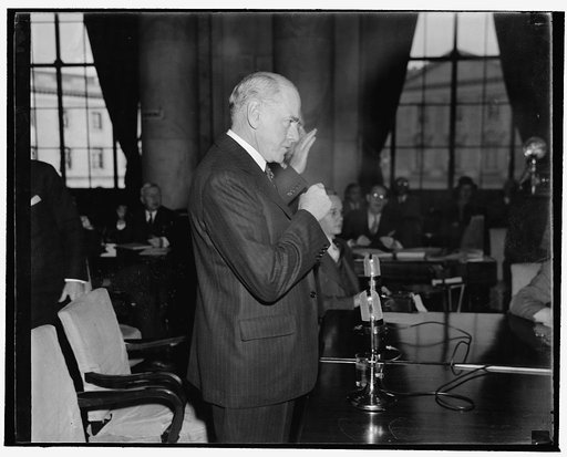 Steel head tells monopoly group his firm has quoted government one price and sold below it to private industry. Washington, D.C., Nov. 9. Eugene G. Grace, President of the Bethlehem Steel Co. today told the Monopoly Committee that his firm has at times quoted base prices to the government but freque