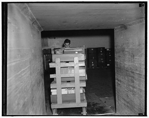 National Archives. Washington, D.C., Nov. 22. This chamber is used to fumigate the documents. A gas is used to kill any kind of insect life that may be living between the pages of the documents. The gas is left on for about three hours
