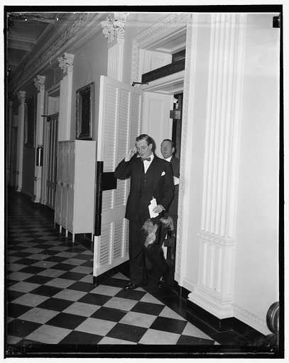 Finnish Minister leaves State Department after conference with Secretary Hull. Washington, D.C., Nov. 30. Hjalmar Procope, Finnish Minister to the United States, leaving the office of Secretary of State Cardell Hull after a conference today. He told reporters that the Russian attack on his country '