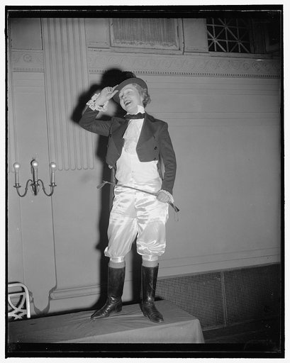 Gridiron widows. Taking a bow here is Mrs. Raymond Clapper, Ringmaster at the round-up of presidential candidates wives