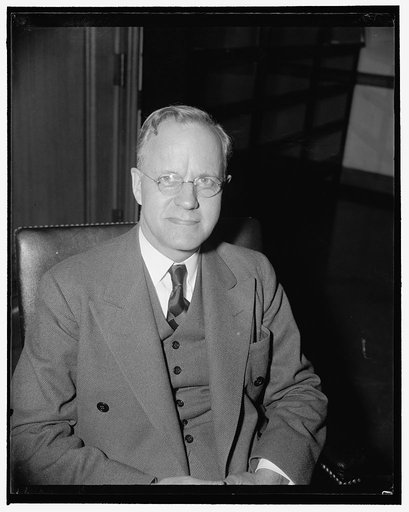 Director of Administrative Office of U.S. Courts. Washington, D.C., Dec. 9. A new and especially posed photograph of Henry P. Chandler, Director of Administrative Office of the U.S. Courts. He is the first appointment to this newly created office