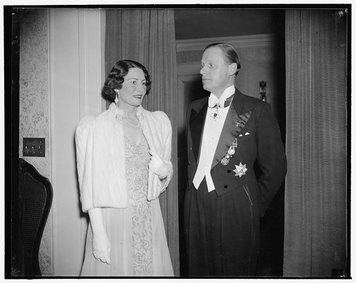 Germany represented at White House Diplomatic reception. Washington, D.C., Dec. 14. War was forgotten for a while tonight for Counselor of the German Embassy and Frau Hans Thomsen as they left the embassy tonight for the Diplomatic reception at the White House