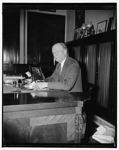 Montana Senator. Washington, D.C., Dec. 20. Senator Burton K. Wheeler, of Montana, is beginning to loom as an outstanding candidate for the Democratic presidential nomination in the event President Roosevelt does not seek a third term. This is a new picture of Senator Wheeler made at the Capitol tod