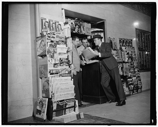 Natl. Press Bld. Newstand