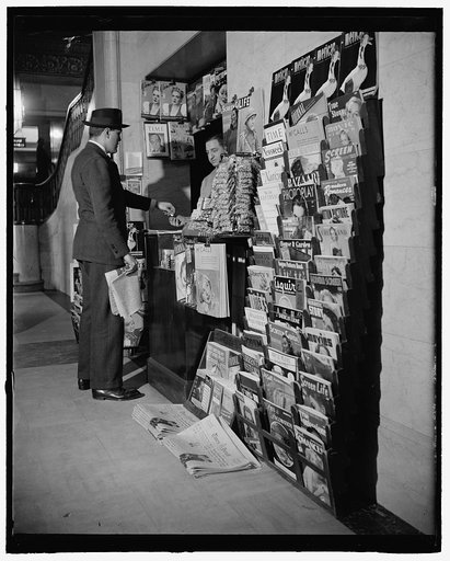 Natl. Press Bld. newstand