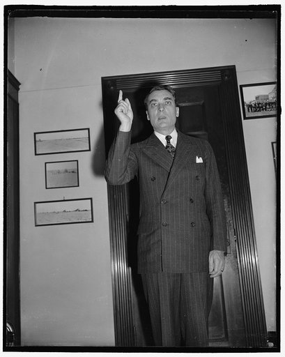 Will fire Republican answer to President Roosevelt's defense of new deal farm policies. Washington, D.C., March 11. Over a nationwide radio hookup tomorrow night, Rep. Clifford R. Hope, chairman of the G.O.P.'s congressional committee studying farm issues, will answer President Roosevelt's defense o