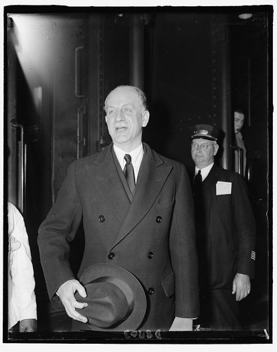 Informal photo of Sumner Welles, Undersecy. of State, March 1940