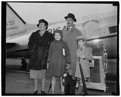 Richard Casey, Australian minister, & family at airport