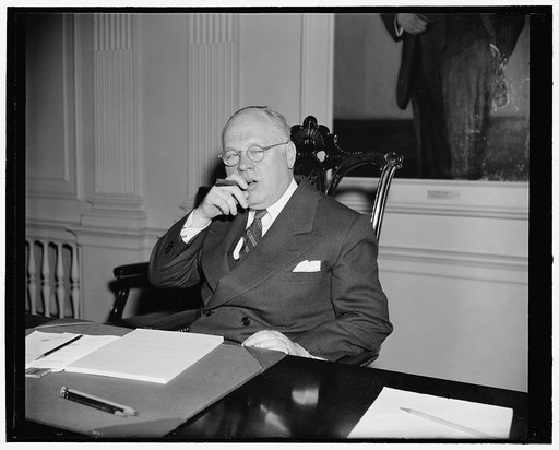 Chamber of Commerce elects new president. Washington, D.C., May 2. The Chamber of Commerce, concluding the last day of its three-day meet in Washington, wound up with election of new officers. As was expected, James S. Kemper, president of the Lumberman's Mutual Casualty Company, was made president 