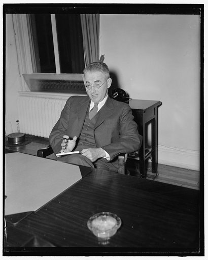Dr. Mead to assist Secretary Morgenthau. Washington, D.C., May 30. Dr. George J. Mead, named to Assist Secretary Morgenthau, Jr., in coordinating purchases of planes and parts, held a press conference today in Secretary Morgenthau's office. The conference, generally, concerned the cooperation of the