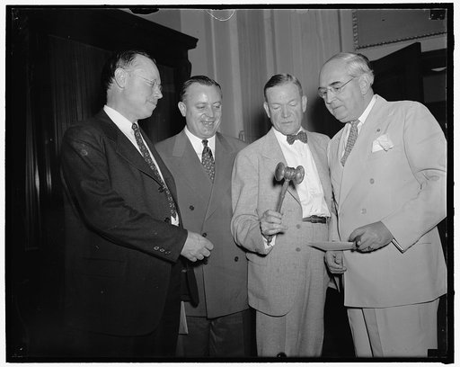 Senate leaders meet. Washington, D.C., June 6. Senate Republicans today adopted a resolution declaring that Congress should remain in session throughout the European War emergency. Twenty-one Republicans conferred for 45 minutes. Afterward, Senator McNary announced 'It was the unanimous sense of the