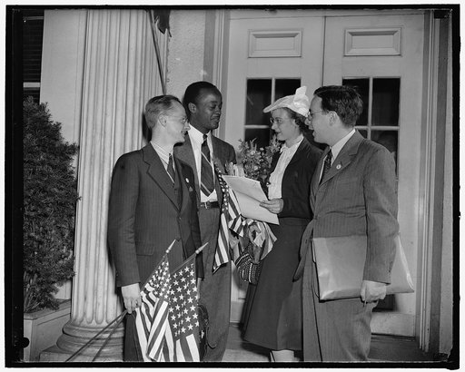 Delegates of N.Y. Youth Congress present petition at White House opposing compulsory conscription. Washington, D.C., June 20. A delegation from the New York Youth Congress called at the White House today with a petition opposing President Roosevelt's proposed plan to regiment the young men and women