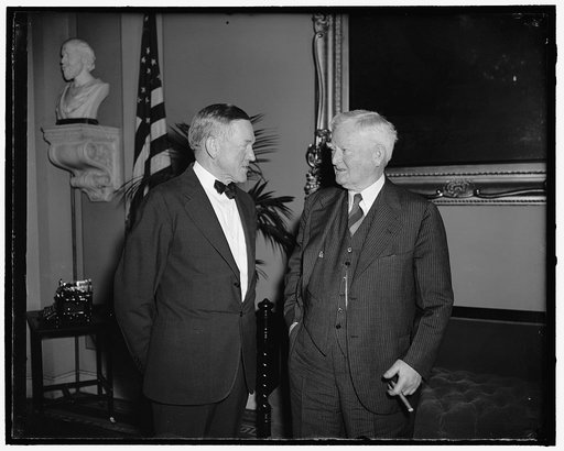V.P. Garner congratulates G.O.P. Vice Presidential candidate. Washington, D.C., July 1. Vice President Garner today congratulated Senator Charles L. McNary of Oregon, on his nomination as Republican Vice Presidential candidate. While on opposite sides of the fence, Vice President Garner and Senator 
