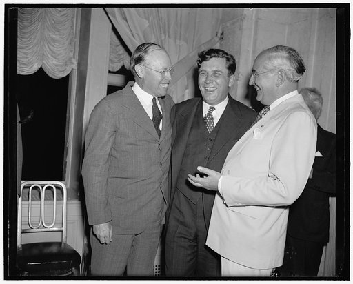 Wendell Wilkie, center