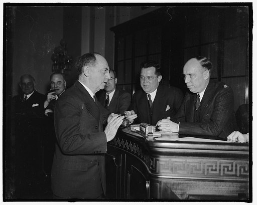 Before Naval Affairs Committee. Washington, D.C., Feb. 7. Flatly denying any foreign commitments or understandings, Admiral William D. Leahy, Chief of Naval Operations, today told to Naval Affairs Committee of the House that the fleet expects "To stand on it's own feet" in national defense, Interest