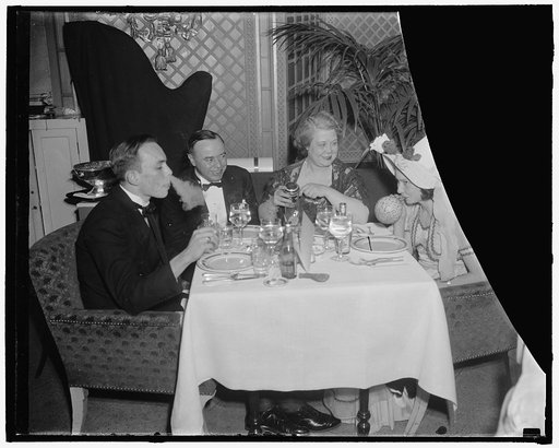 Wage-Hour Administrator and family. Washington, D.C., Jan. 3. Wage-Hour Administrator and Mrs. Elmer Andrews dining at a local hotel with their youngsters on New Year's night. Left to right: William Andrews, a son, Administrator Andrews, Mrs. Andrews, and Jean Andrews, a daughter, 1-3-39