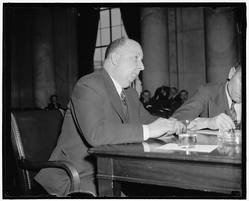 Urges middle class to unite to preserve democracy. Washington, D.C., March 21. Appearing before the Senate Civil Liberties Committee, Lawrence W. Campbell, Secretary of the Johnstown Citizens Committee, urged the American middle class to unite to preserve democracy and protect themselves from 'exter