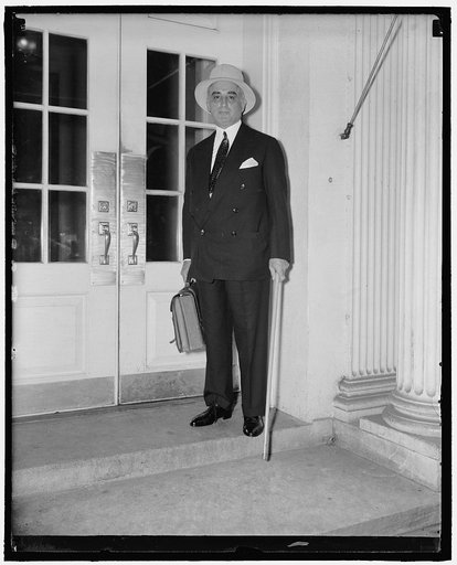 U.S. Envoy to tell president of talk with Stalin. Washington, D.C., June 25. Joseph E. Davies, recently resigned envoy to the Soviet, arriving at the White House today where he gave President Roosevelt a first-hand observation of political and economic conditions in Europe. He also described his two