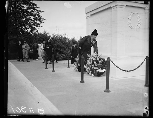 Mrs. Matilda Burling, of N.Y. City, Pres. of Gold Star Mothers of World War at Arlington, 9/27/36