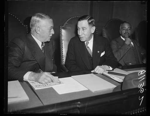 Radio conference, Washington, D.C. Oct. 5. The Federal Communications Commission inaugurated a series of hearings today for the benefit of the broadcasting industry who will meet with federal government officials to consider rearranging the commercial broadcasting band. Here we see Anning S. Prall, 