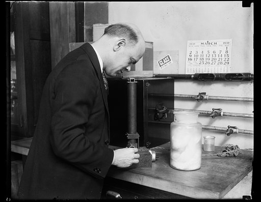 And now we have the "wool meter." Speaking of taxi-meters, yardsticks, and other measuring devices, the "wool meter" has been introduced by the Bureau of Standards. Described by the forbidding name "eriometer," this new instrument is intended to measure the diameter of wool fibers and thus indicate 