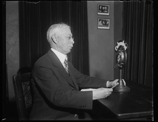 S. Wallace Rep. Dempsey of NY CBS Mike