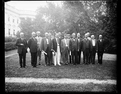 President Hoover and Governors discuss drought relief. Governors from 10 states in the drought area and representatives of the Governors of two other commonwealths were in conference with President Hoover at the White House today to lay foundation for immediate drought relief. In the picture with Pr