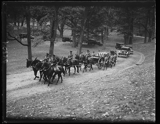 Military funeral held for Gen. Bliss. A cortege of more than 1,000 troops followed the caisson to the grave when General Tasker H. Bliss, war- time Chief of Staff, was buried in Arlington National Cemetery Wednesday. General John J. Pershing, General Charles P. Summerall, present chief of staff, and