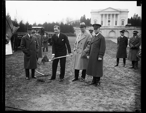 Hurley inaugurates construction work at tomb of unknown soldier. Secretary of War Patrick J. Hurley broke the ground to start construction of approaches to the Tomb of the Unknown Soldier at Arlington National Cemetary. Plans for the work were selected as the result of a nationwide competition and t