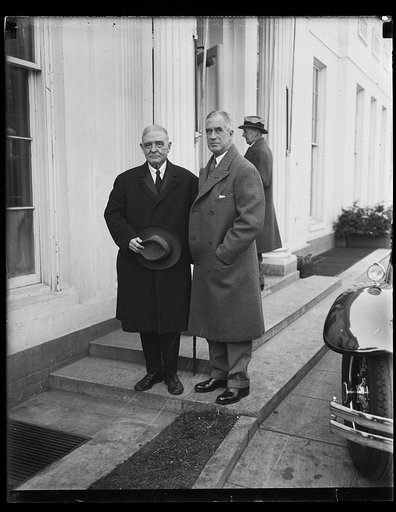 Men at White House, Washington, D.C.