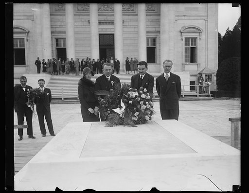 Tomb of the Unknown Soldier, Arlington National Cemetery, Arlington, Virginia