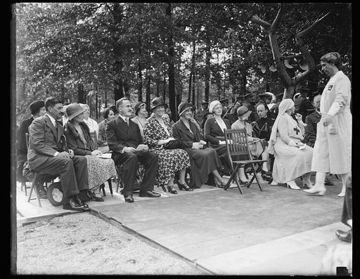 Audience with Lou Hoover in front row