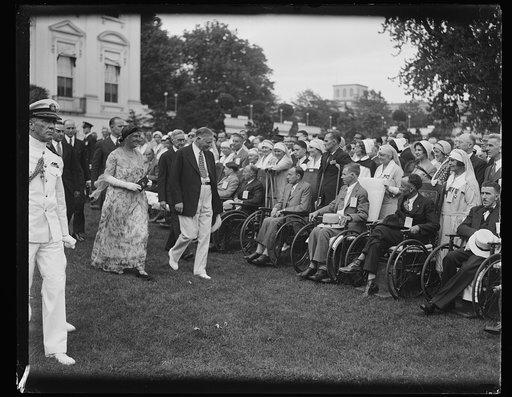 Lou Hoover and Herbert Hoover with wounded at White House, Washington, D.C.