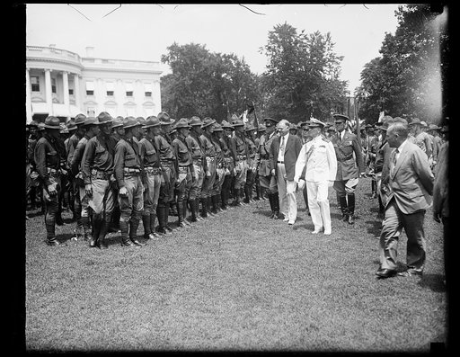 Herbert Hoover review of military group at White House, Washington, D.C.