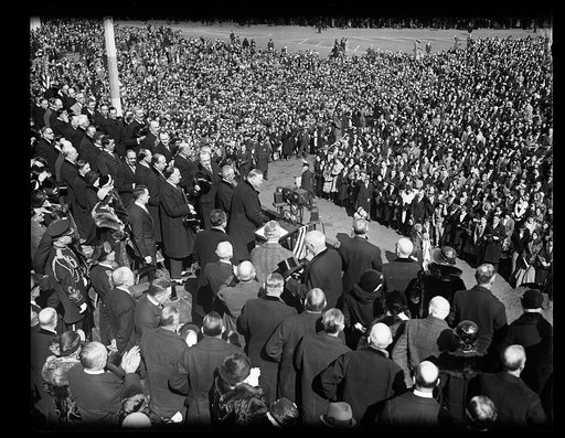 Herbert Hoover addresses crowd
