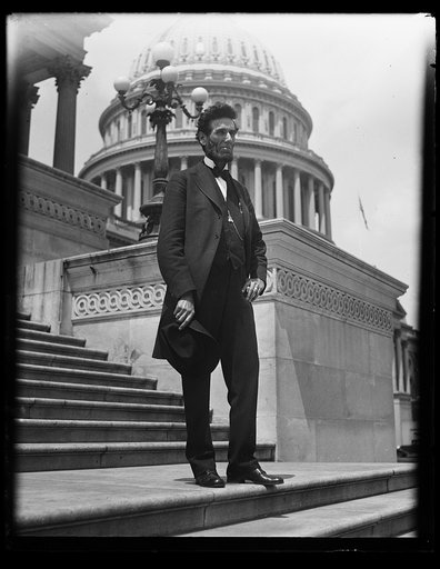 Abraham Lincoln impersonator at U.S. Capitol, Washington, D.C.