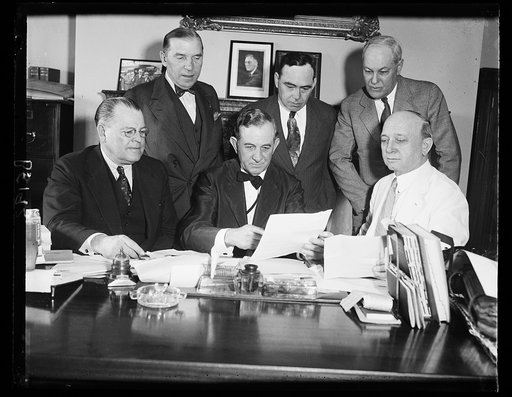 Joint Congressional Committee to investigate Texas centennial celebration. Congressional Committee appointed to inquire into nature and extent of proper participation of federal government in [...] centennial celebration of the establishment of the independence of Texas in 1836. In the photo are, se