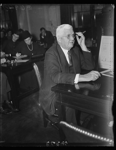 At munitions quiz. C.L. Bardo, former president of the New York Shipbuilding Co., was brought into the munitions quiz concerning a letter commenting on the future of a Florida concern. 2/5/35