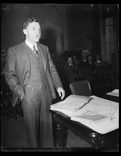 Warns against armed Japanese in California. Rep. John F. Dockweiler, D. of Cal., charged before the House Military Affairs Committee that 25,000 Japanese reservists, fully armed, are in California ready to fight for their country on a moment's notice. Rep. Dockweiler's testimony was interrupted by C