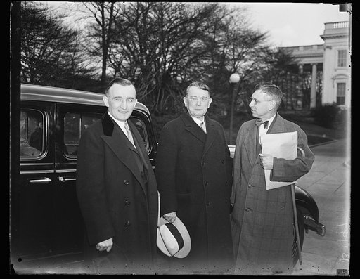 Men at White House, Washington, D.C.